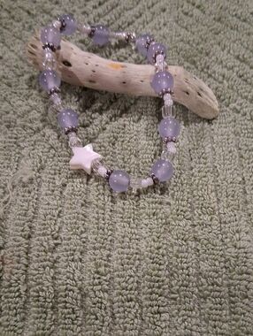 Delicate Lavender Beaded Star Bracelet Stretch
